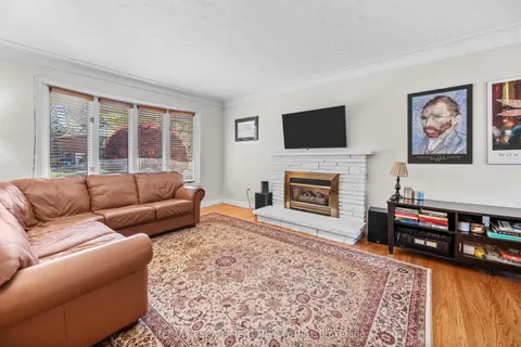 375 Clarendon Drive, Hamilton, ON L9G 2Z1