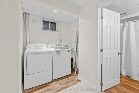 375 Clarendon Drive, Hamilton, ON L9G 2Z1