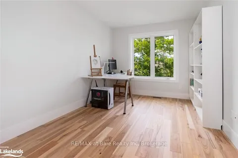 364 Yellow Birch Crescent, Blue Mountains, ON L9Y 0Y5