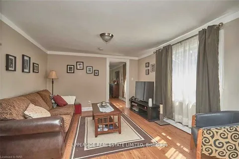5459 Ontario Avenue, Niagara Falls, ON L2E 3S4