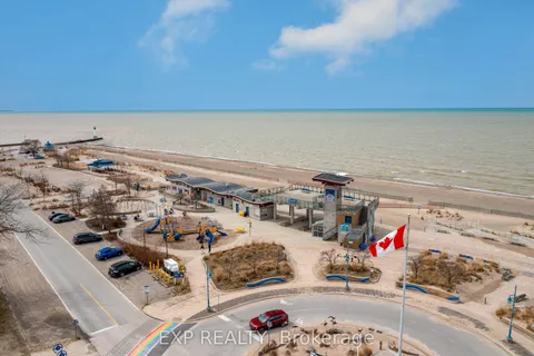 10138 Merrywood Drive, Lambton Shores, ON N0M 1T0