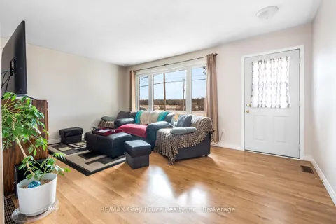 019589 6 Highway, Georgian Bluffs, ON N0H 2T0