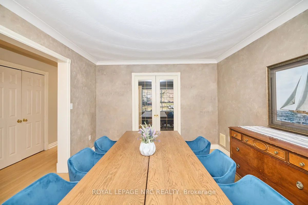 12 Brigantine Court, St. Catharines, ON L2M 7V4