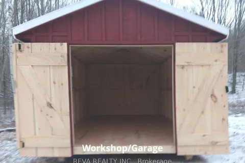 1476 Hillsview Road, Hastings Highlands, ON K0L 2R0