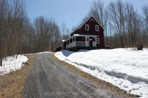 1476 Hillsview Road, Hastings Highlands, ON K0L 2R0