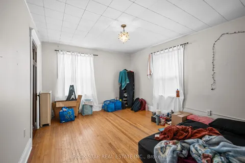49 Proctor Boulevard, Hamilton, ON L8M 2M5