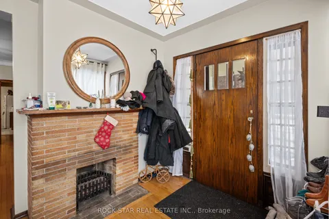 49 Proctor Boulevard, Hamilton, ON L8M 2M5