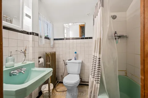 49 Proctor Boulevard, Hamilton, ON L8M 2M5