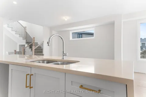 118 Lumen Place, Orleans - Convent Glen and Area, ON K1W 0S9