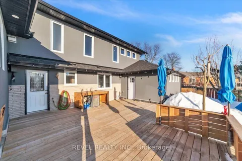 13 Ellen Street, Hamilton, ON L8B 0Z5
