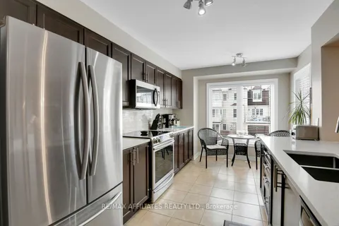 2618 Baynes Sound Way, Barrhaven, ON K2J 0X2