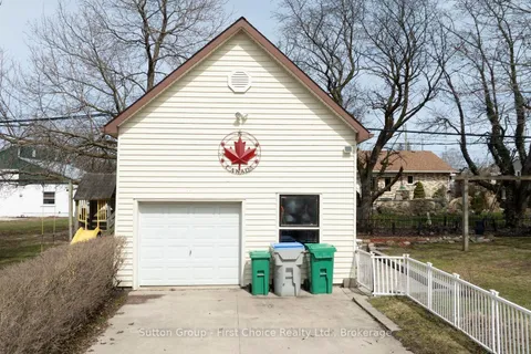 313 Huron Road, Goderich, ON N7A 3A1