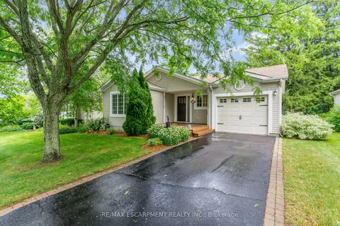 105 Glenariff Drive, Hamilton, ON L8B 1A5