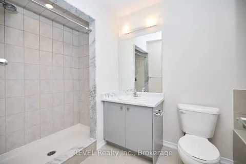 8767 Sourgum Avenue, Niagara Falls, ON L2H 3S3