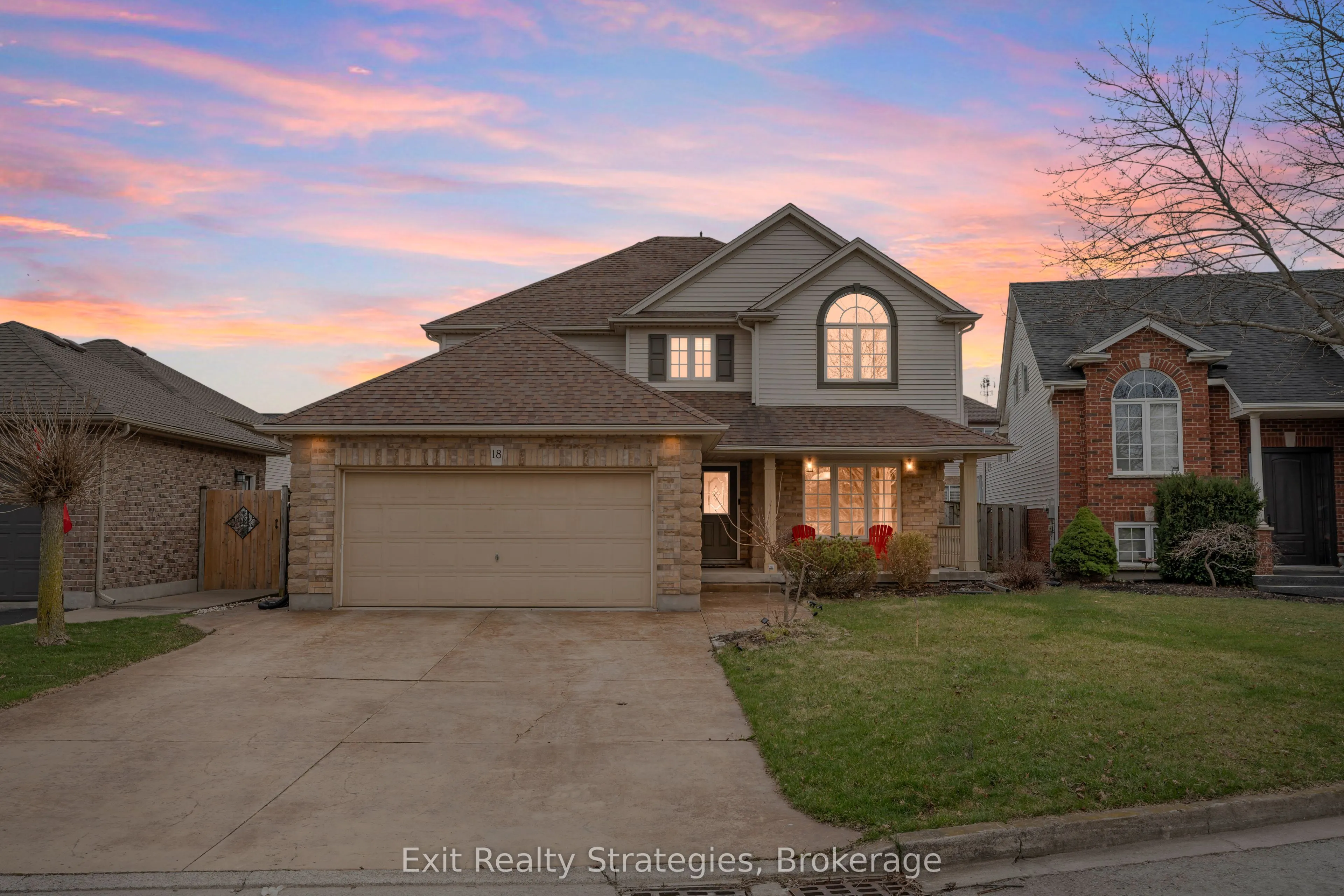 18 Briarwood Drive, St. Catharines, ON L2S 4A7