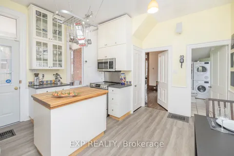 71 High Street, Carleton Place, ON K7C 1W3