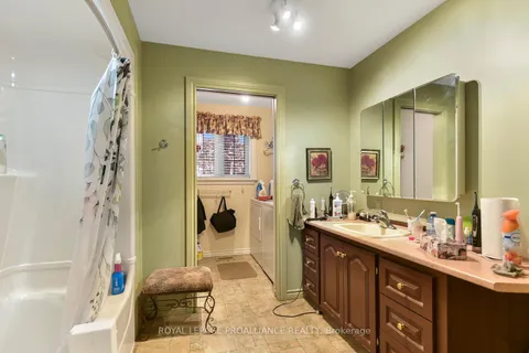 2111 COUNTY ROAD 2 Road, Edwardsburgh/Cardinal, ON K0E 1T1