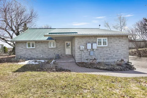 2111 COUNTY ROAD 2 Road, Edwardsburgh/Cardinal, ON K0E 1T1
