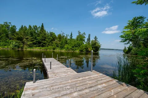 1744 Barton Drive, Selwyn, ON K0L 2H0