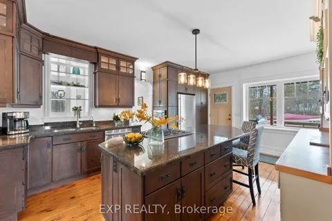 621 Rosehill Road, Fort Erie, ON L2A 5M4