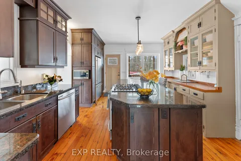 621 Rosehill Road, Fort Erie, ON L2A 5M4