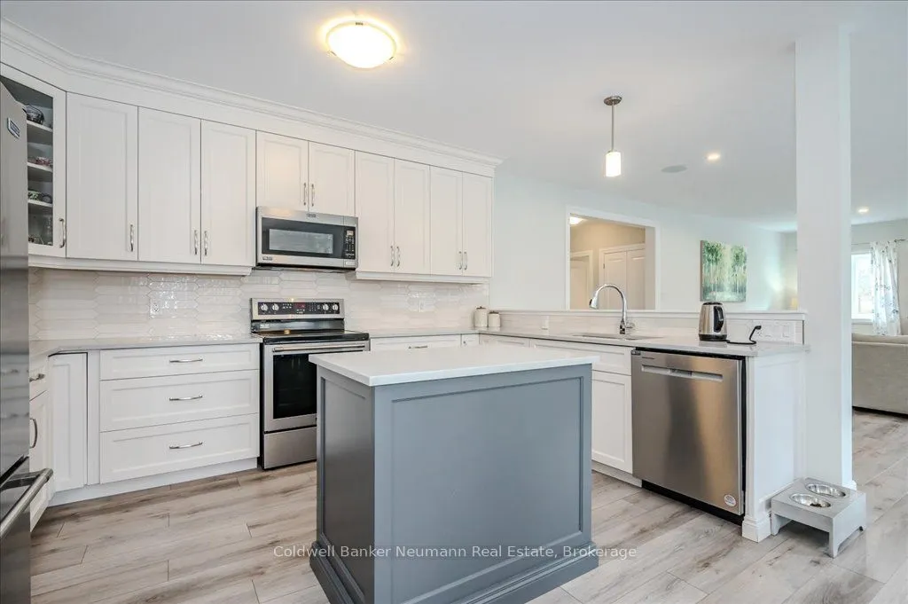 74 Gilmour Road, Puslinch, ON N0B 2J0