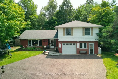 3 Oak Street, Bancroft, ON K0L 1C0