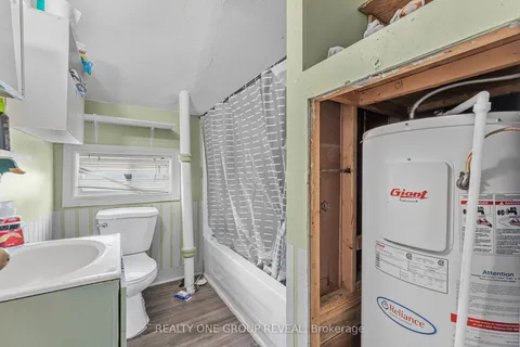 160 Fares Street, Port Colborne, ON L3K 1W2