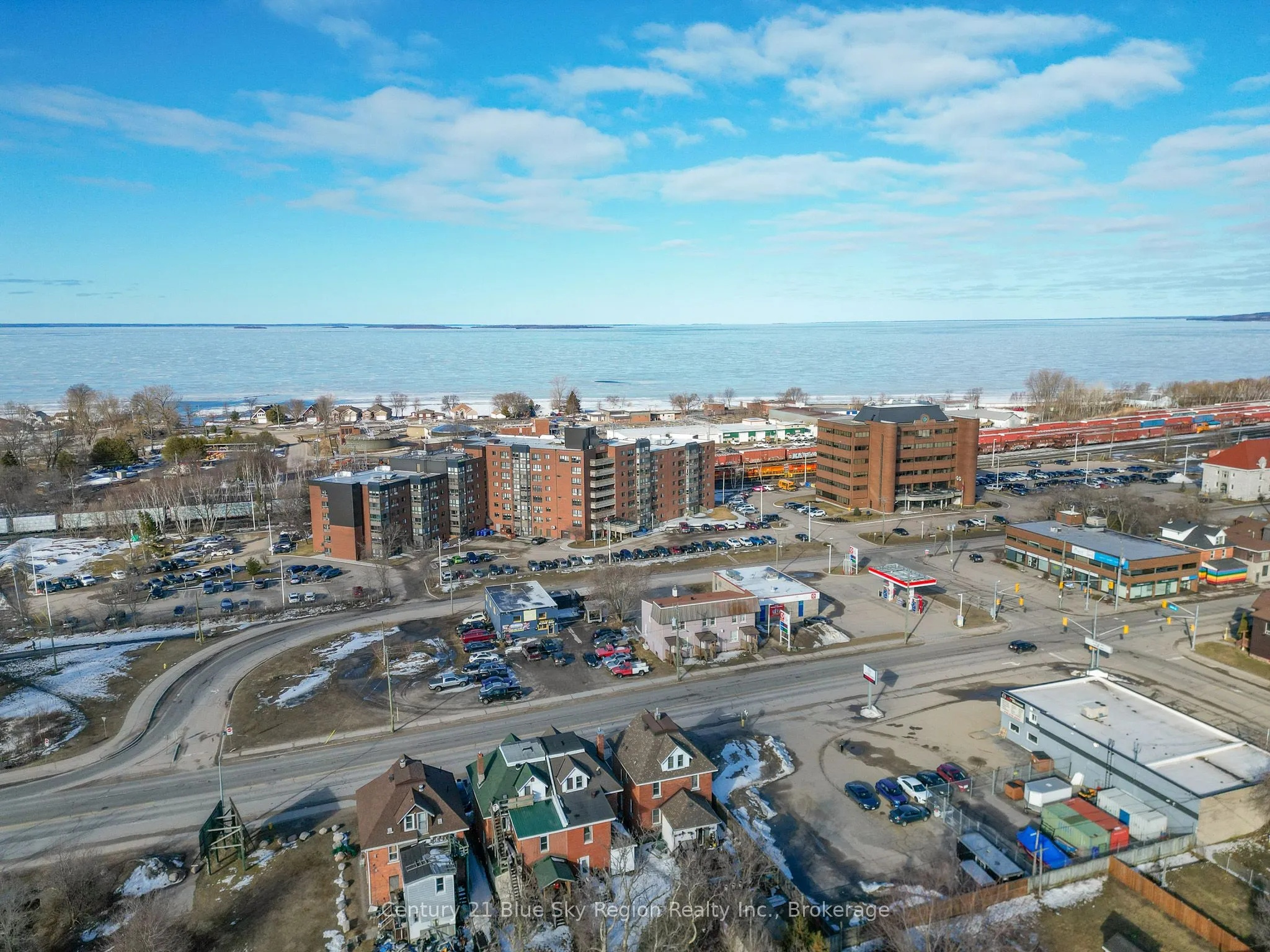 646 Main Street, North Bay, ON P1B 1B9