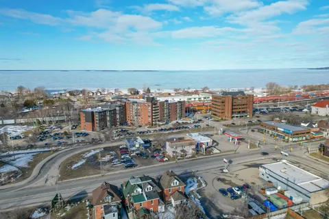 646 Main Street, North Bay, ON P1B 1B9