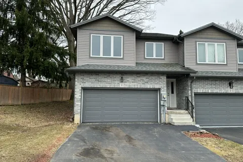 61 Vienna Road, Tillsonburg, ON N4G 0J6