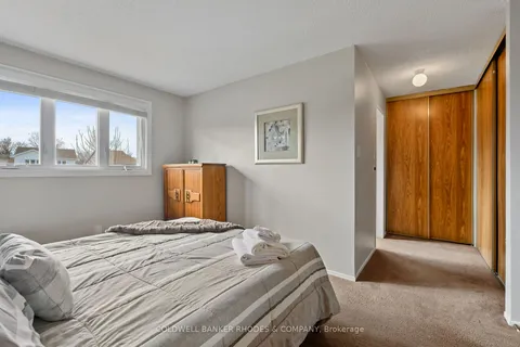 2184 EAST ACRES Road, Beacon Hill North - South and Area, ON K1J 9A7