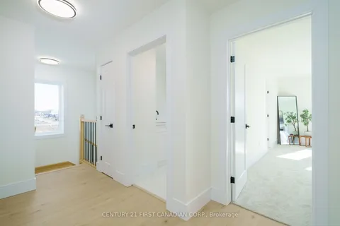 15 Sheldabren Street, North Middlesex, ON N0M 1A0