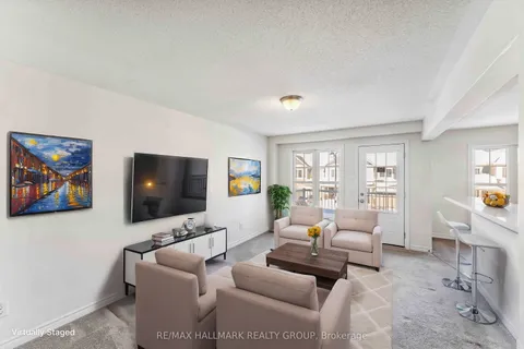 567 Roundleaf Way, Kanata, ON K2S 1E7