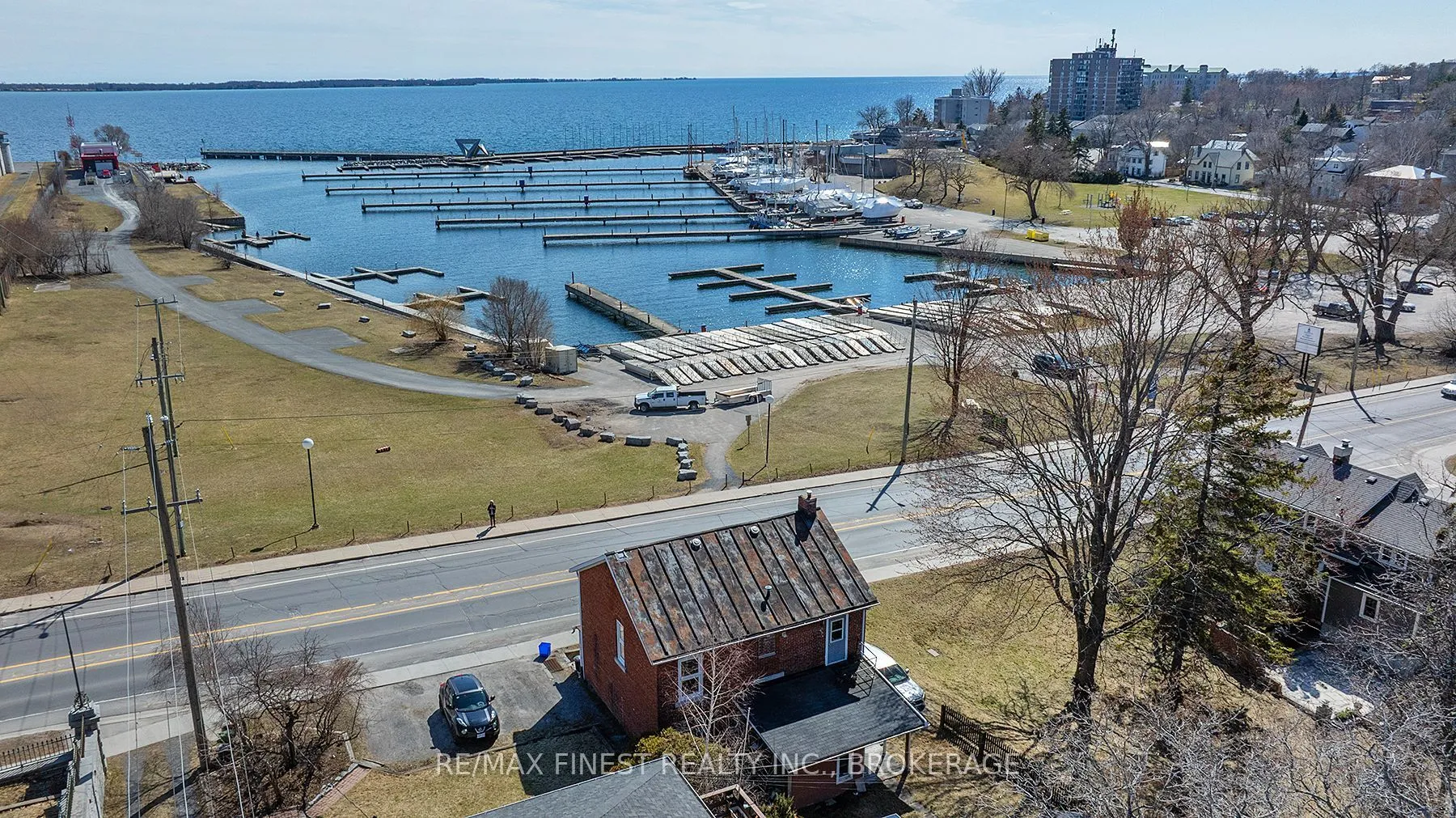 589 King Street, Kingston, ON K7M 2E6