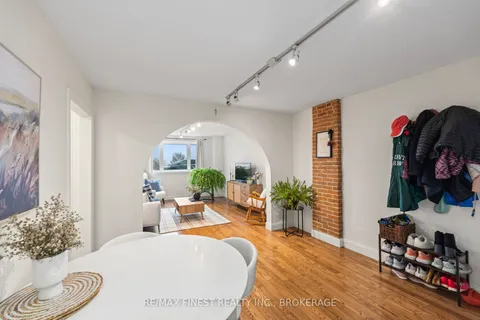 589 King Street, Kingston, ON K7M 2E6