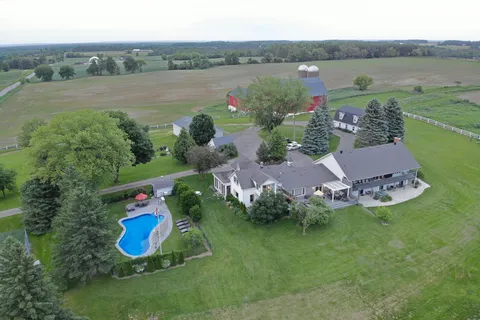 828350 Mulmur Nottawasaga Townline, ON L9V 0Y2