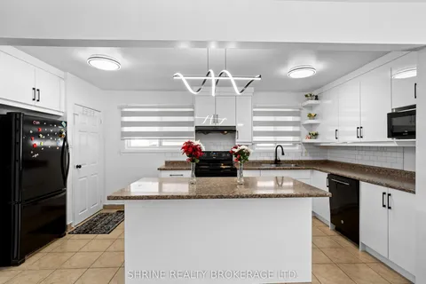 15 Garland Crescent, ON N5V 1N4