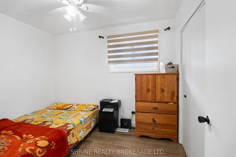 15 Garland Crescent, ON N5V 1N4