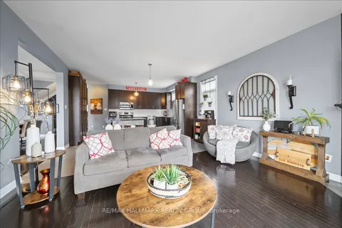 390 BAMBURGH Way, Barrhaven, ON K2J 6A6