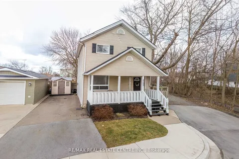 4353 Ellis Street, Niagara Falls, ON L2E 1H3
