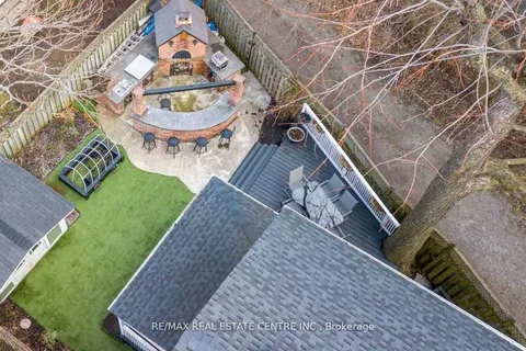 4353 Ellis Street, Niagara Falls, ON L2E 1H3