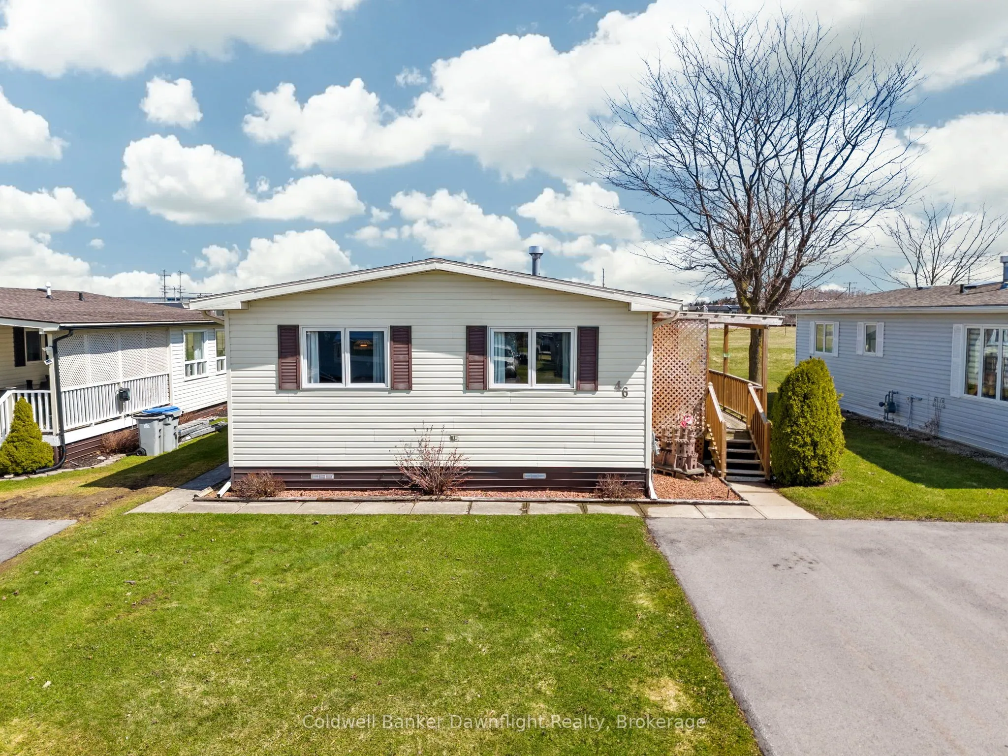 46 Redford Drive, South Huron, ON N0M 1S3