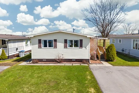 46 Redford Drive, South Huron, ON N0M 1S3