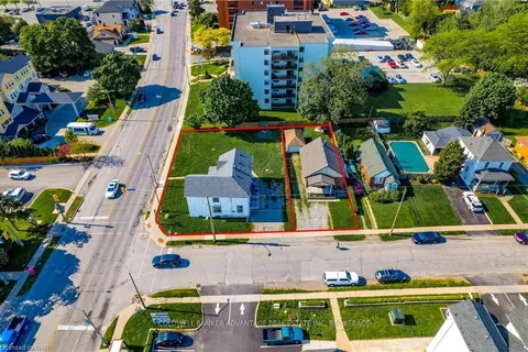 3879 Portage Road, Niagara Falls, ON L2J 2L2