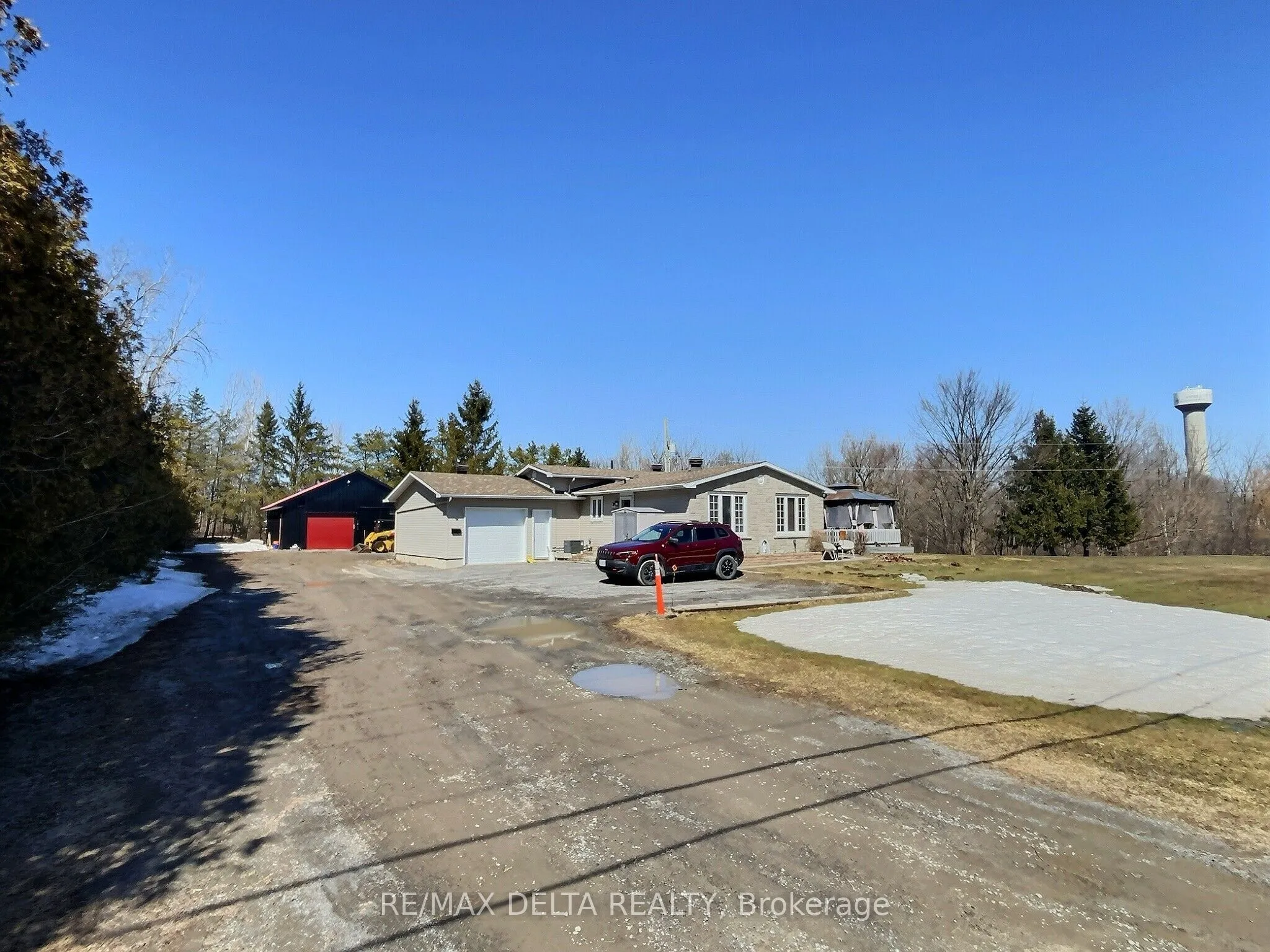 353 Russell Road, Clarence-Rockland, ON K0A 2A0