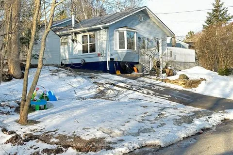 26 Riverdale Road, Parry Sound, ON P2A 1N9