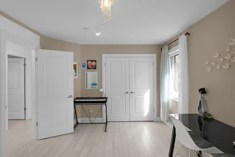 702 Kleinburg Drive, ON N5X 0J8