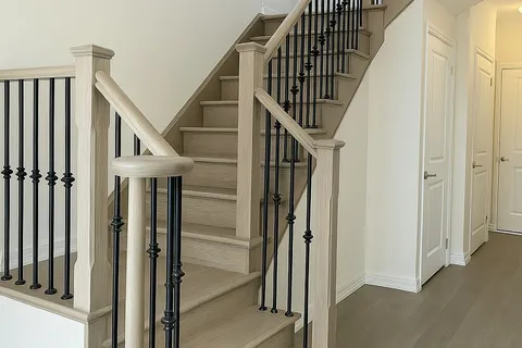 7 Bee Crescent, Brantford, ON N3T 0V7