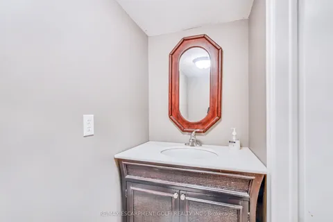 20 Spring Garden Boulevard, St. Catharines, ON L2N 3P6